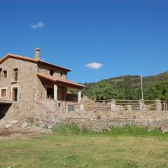 La Hija De Lalo y El Hijo de Chelo (vila)