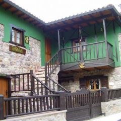 Apartamentos Casa La Pintora (Asturias)
