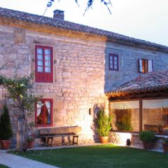 Casona De Naveda De Campoo (Cantabria)