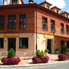 La Casa Del Bosque (Segovia)