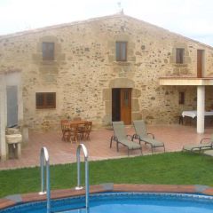 Cal Sastre De Cartella (Girona)