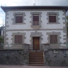 Casa Rural Pobes (l)