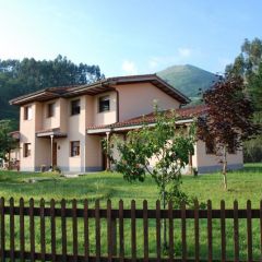 Casa De Aldea Xideces (Asturias)